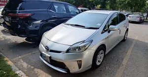 Toyota Prius S LED Edition 1.8 2015 for Sale