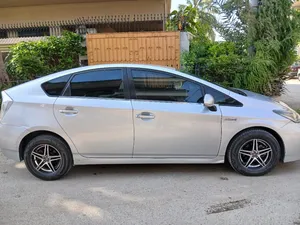 Toyota Prius S LED Edition 1.8 2014 for Sale