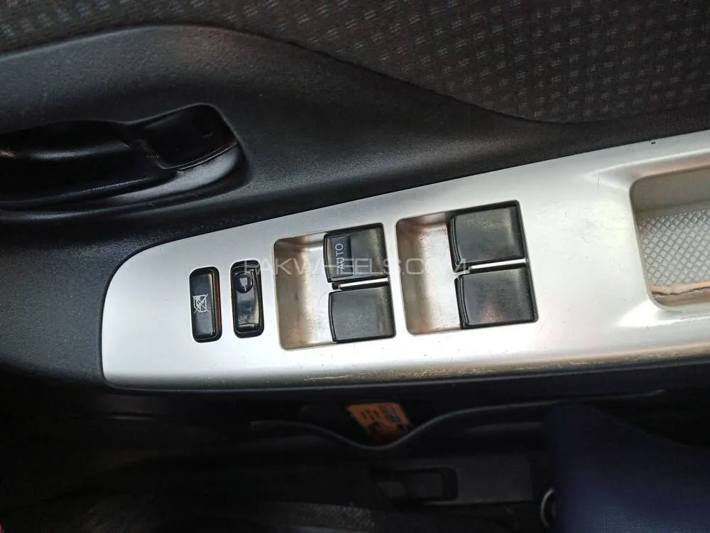 Toyota Vitz 2014 for Sale in Lahore Toyota Vitz 2014 for Sale in Lahore Image-12