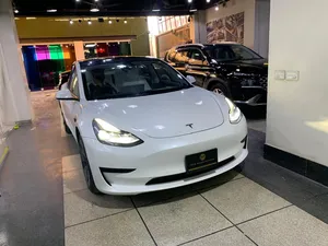 Tesla Model 3 Standard Range Plus 2022 for Sale