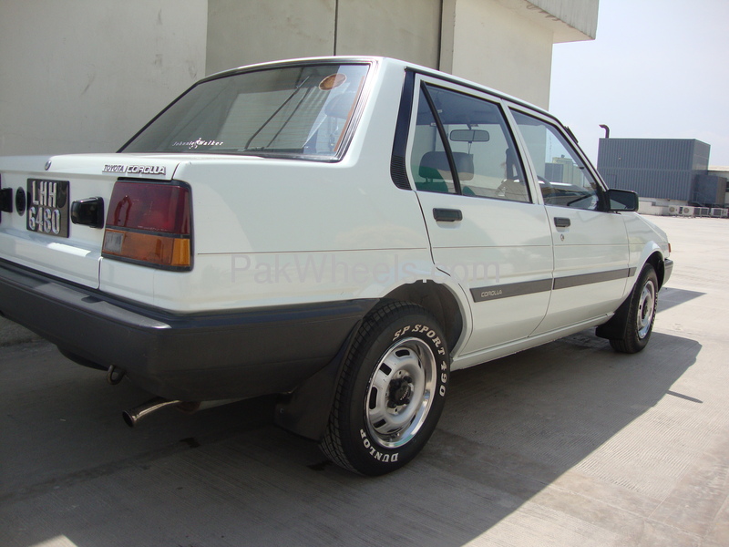 Toyota Corolla 1983 for Sale in Peshawar Image-1