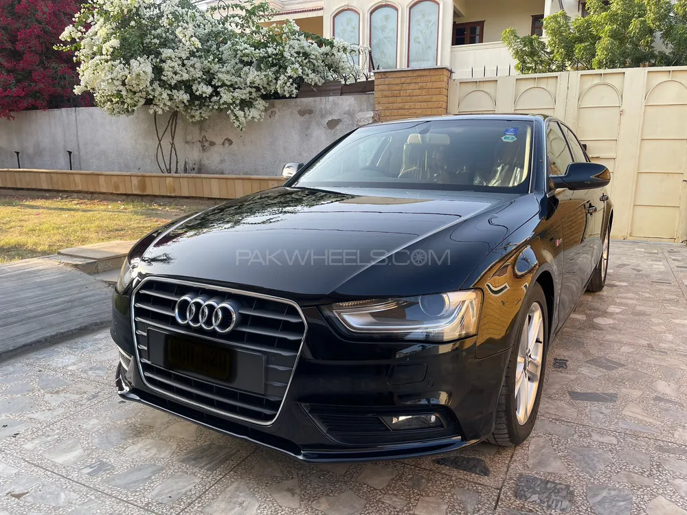 آوڈی اے 4 2015 for Sale in کراچی Image-1