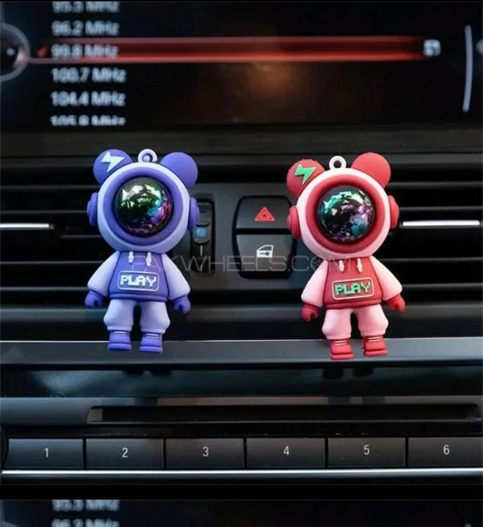 Cartoon Astronaut Car Air Vent Decoration Perfume Clip Cartoon Astronaut Car Air Vent Decoration Perfume Clip Image-4