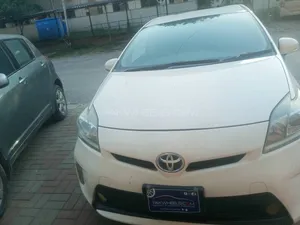 Toyota Prius S 1.8 2012 for Sale