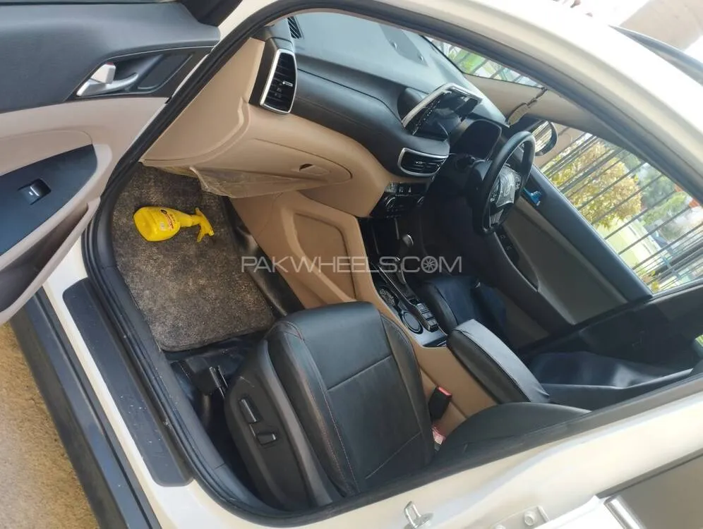 Hyundai Tucson 2023 for Sale in Karachi Hyundai Tucson 2023 for Sale in Karachi Image-10
