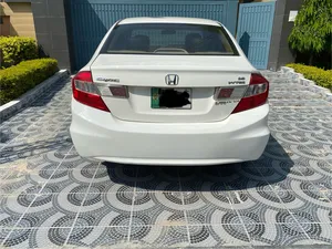 Honda Civic VTi Oriel 1.8 i-VTEC 2015 for Sale