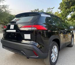 TOYOTA COROLLA CROSS 1.8 HEV X TOP OF THE LINE (1800cc) ZERO METER
Model 2024 | Registered 2024
Black Color
Top of the line
Brand New 
Ready Delivery 
Exchange possible with any car

For inspection
Available at SUPREME CARS
Plot # 151/F,Under Imam heights,Shop no.1&2, Main Khalid Bin Walid Rd, Karachi, Sindh 75400

|  Premium Cars |  Best Prices |  Optimum Performance | 
#supremecarsgang