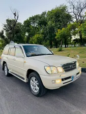 Toyota Land Cruiser Cygnus 2005 for Sale