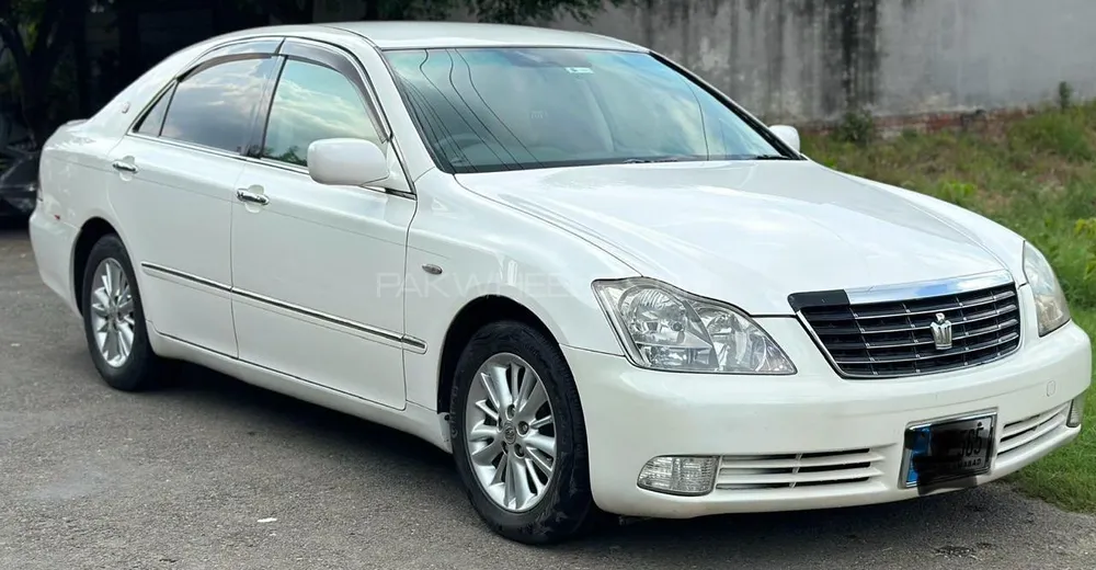 Toyota Crown 2005 for Sale in Lahore Image-1