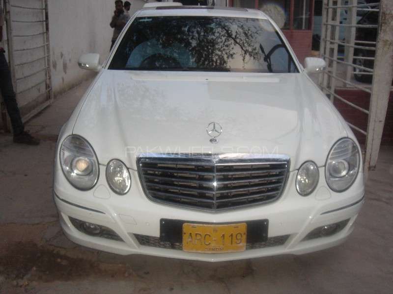 Mercedes Benz E Class 2008 for Sale in Karachi Image-1