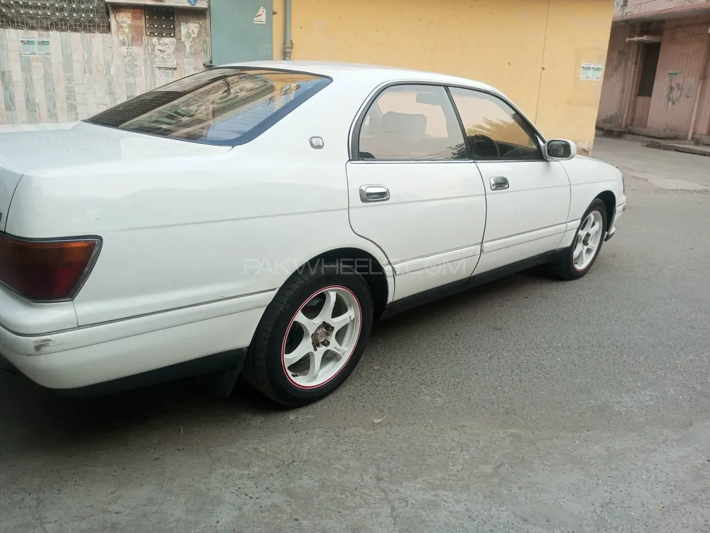 Toyota Crown 1977 for Sale in Lahore Toyota Crown 1977 for Sale in Lahore Image-5