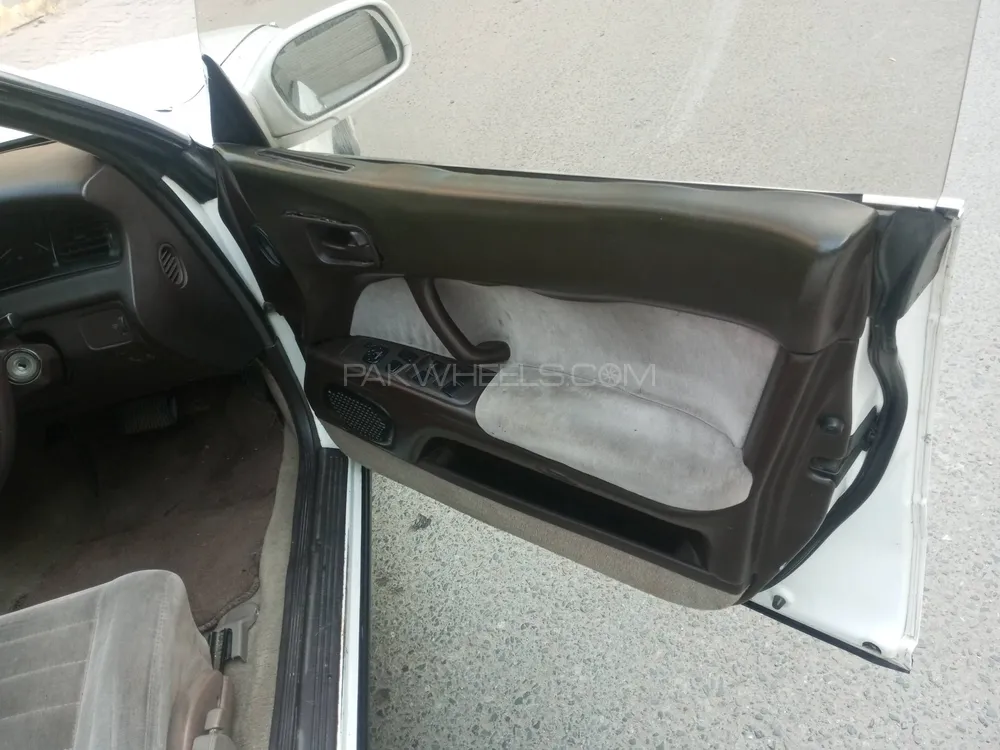Toyota Crown 1977 for Sale in Lahore Toyota Crown 1977 for Sale in Lahore Image-12