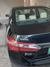 Toyota Corolla Altis Grande CVT-i 1.8 2016 for Sale