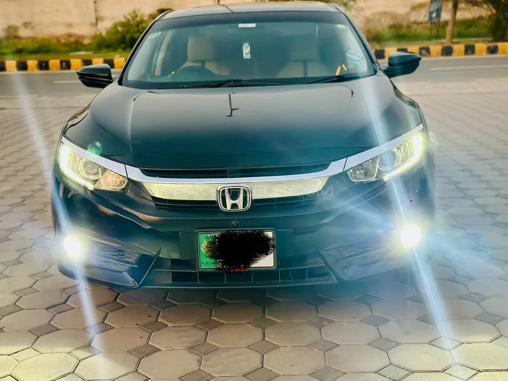 Honda Civic 2018 for Sale in Faisalabad Honda Civic 2018 for Sale in Faisalabad Image-2