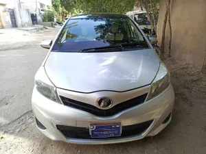 Toyota Vitz F 1.0 2012 for Sale