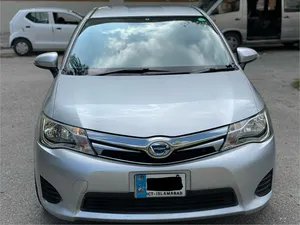 Toyota Corolla Axio Hybrid 1.5 2014 for Sale