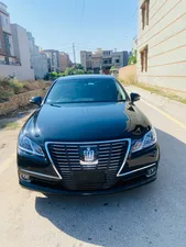 Toyota Crown Royal Saloon G 2013 for Sale