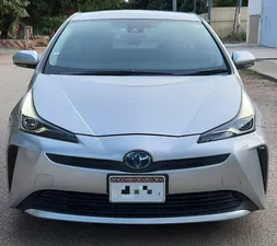 Toyota Prius Alpha S 2019 for Sale