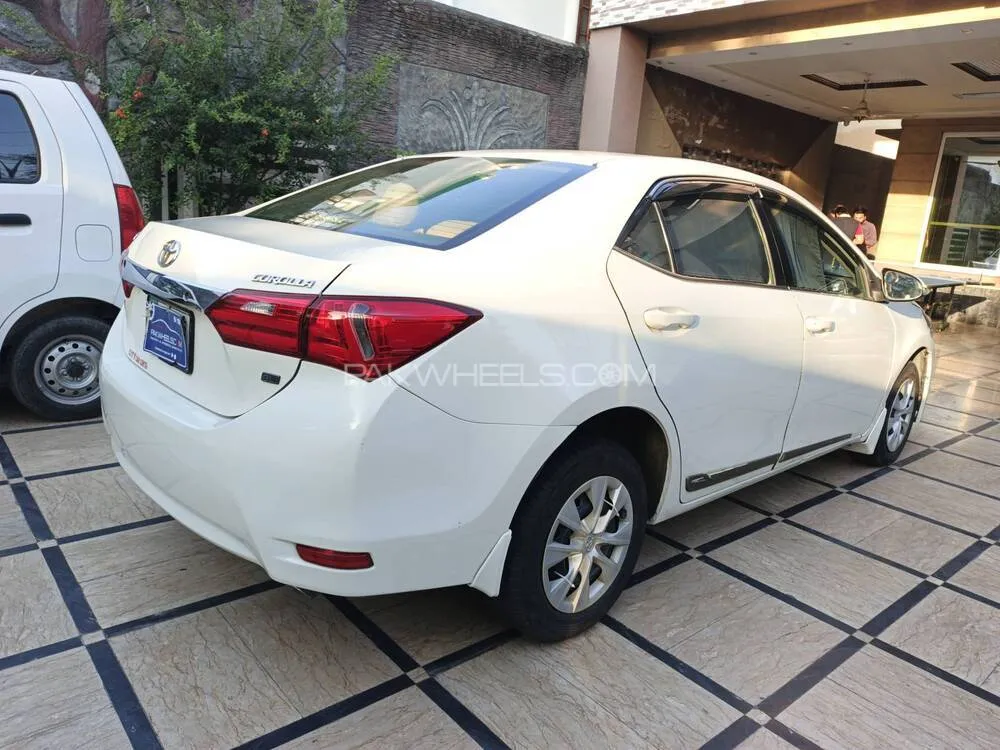 Toyota Corolla 2015 for Sale in Lahore Toyota Corolla 2015 for Sale in Lahore Image-25