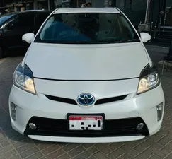 Toyota Prius G LED Edition 1.8 2014 for Sale