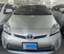 Toyota Prius S LED Edition 1.8 2014 for Sale