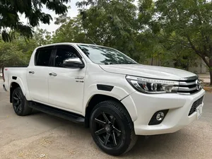 Toyota Hilux Revo V Automatic 2.8 2021 for Sale