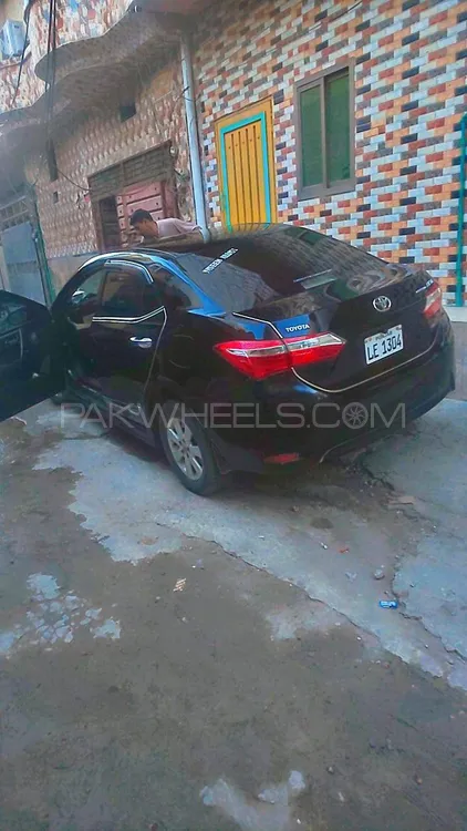 Toyota Corolla 2017 for Sale in Sialkot Image-1