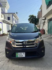 Nissan Dayz Highway Star G 2013 for Sale