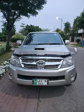 Toyota Hilux Vigo V 2009 for Sale