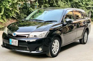 Toyota Corolla Fielder Hybrid 2014 for Sale