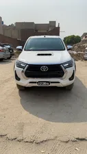 Toyota Hilux Revo V Automatic 3.0  2017 for Sale