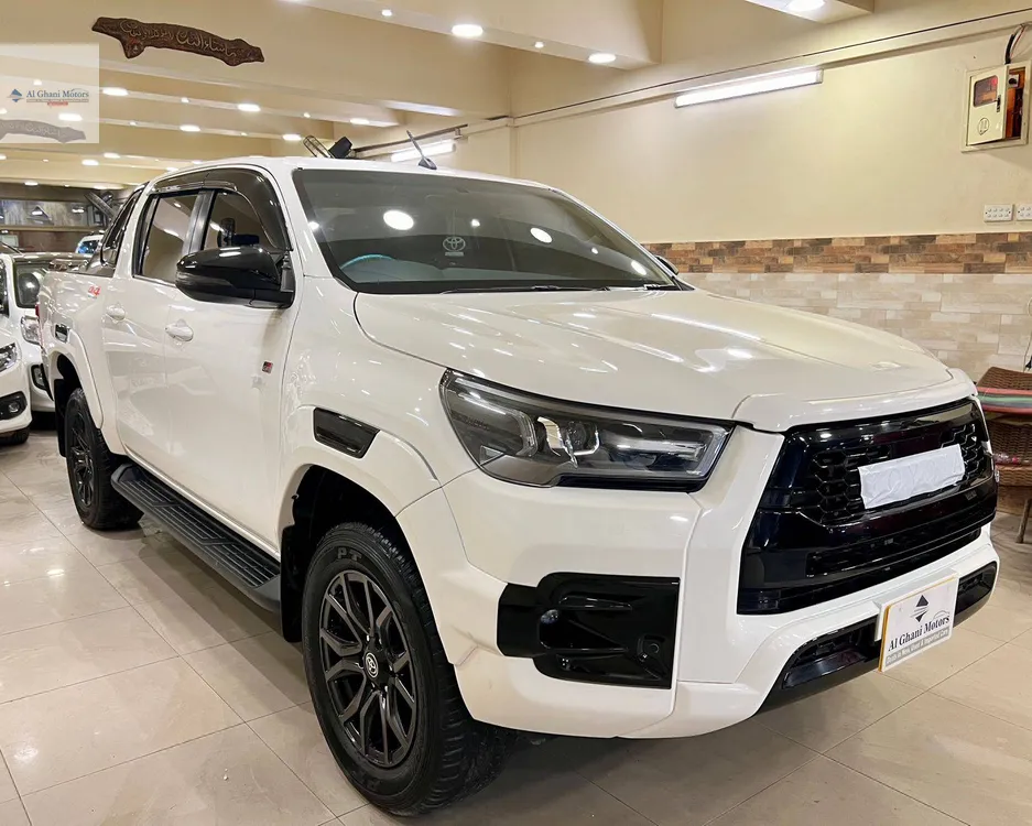 Toyota Hilux 2023 for Sale in Karachi Image-1