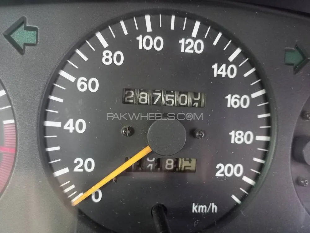 Suzuki Baleno 2003 for Sale in Lahore Suzuki Baleno 2003 for Sale in Lahore Image-9