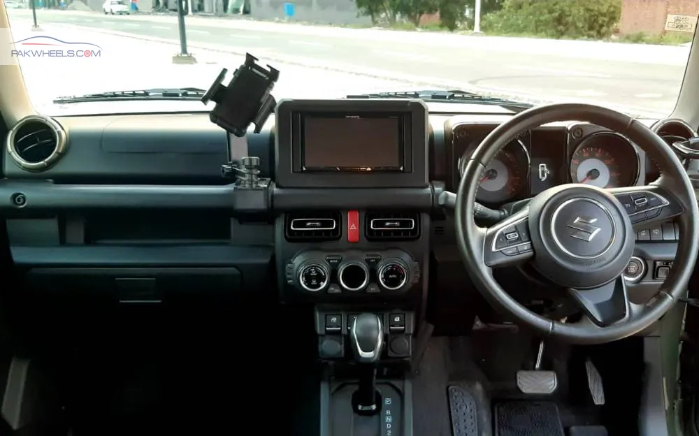 Suzuki Jimny 2018 for Sale in Lahore Suzuki Jimny 2018 for Sale in Lahore Image-15