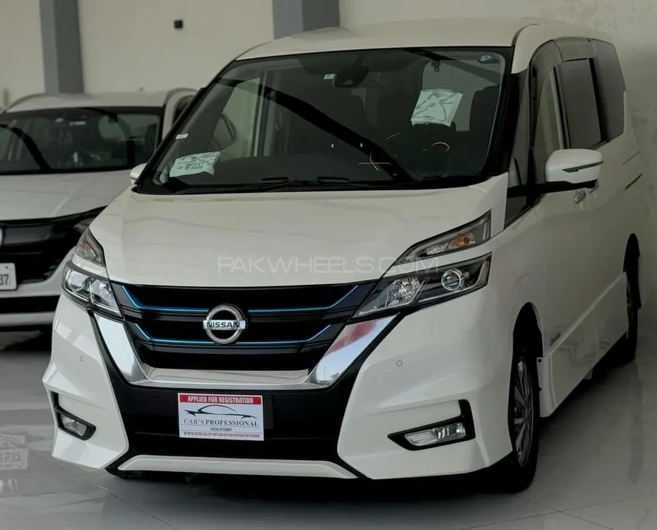 نسان سرینا 2018 for Sale in پشاور Image-1