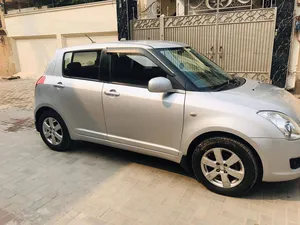 Suzuki Swift DLX 1.3 2013 for Sale