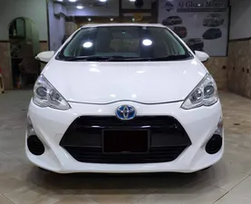 Toyota Aqua S 2015 for Sale