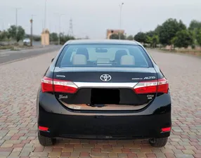 Toyota Corolla Altis Grande CVT-i 1.8 2014 for Sale