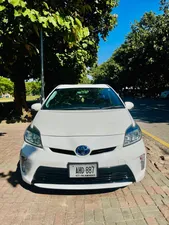 Toyota Prius S LED Edition 1.8 2014 for Sale