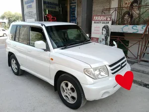 Mitsubishi Pajero iO ZR 2001 for Sale