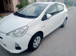 Toyota Aqua 2014 for Sale