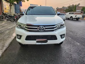 Toyota Hilux Revo V Automatic 2.8 2021 for Sale