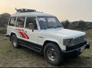 Mitsubishi Pajero Exceed 2.5D 1990 for Sale