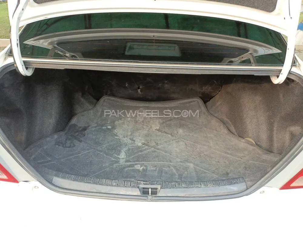 ٹویوٹا کرولا ایکسیو 2006 for Sale in لاہور ٹویوٹا کرولا ایکسیو 2006 for Sale in لاہور Image-11