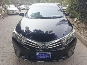 Toyota Corolla Altis Grande 1.8 2015 for Sale