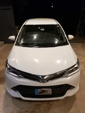 Toyota Corolla Fielder Hybrid 2015 for Sale