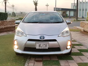 Toyota Aqua S 2013 for Sale