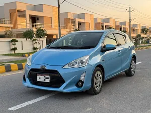 Toyota Aqua S 2015 for Sale