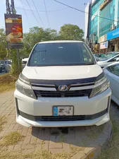 Toyota Voxy X 2015 for Sale