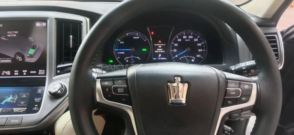 Toyota Crown 2014 for Sale in Lahore Toyota Crown 2014 for Sale in Lahore Image-10